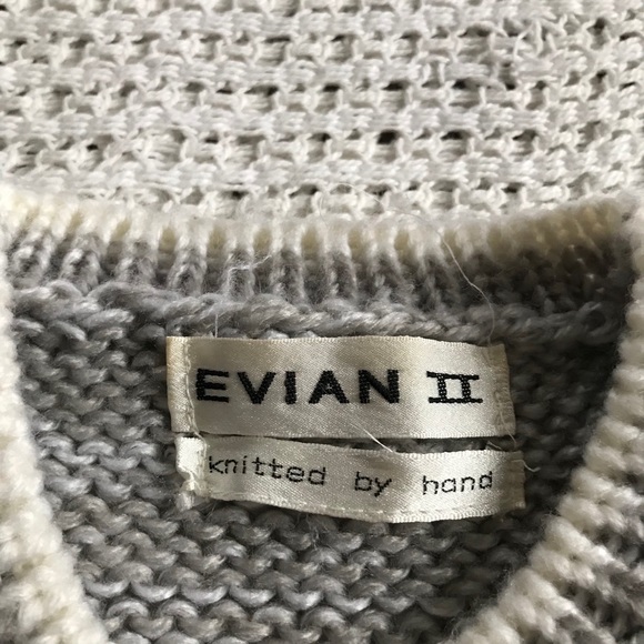 Vintage Evian II Women's Small Knit by Hand Gray Sweater Snowflake Crewneck - Picture 4 of 7